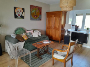 Maisonnette au calme avec jardin